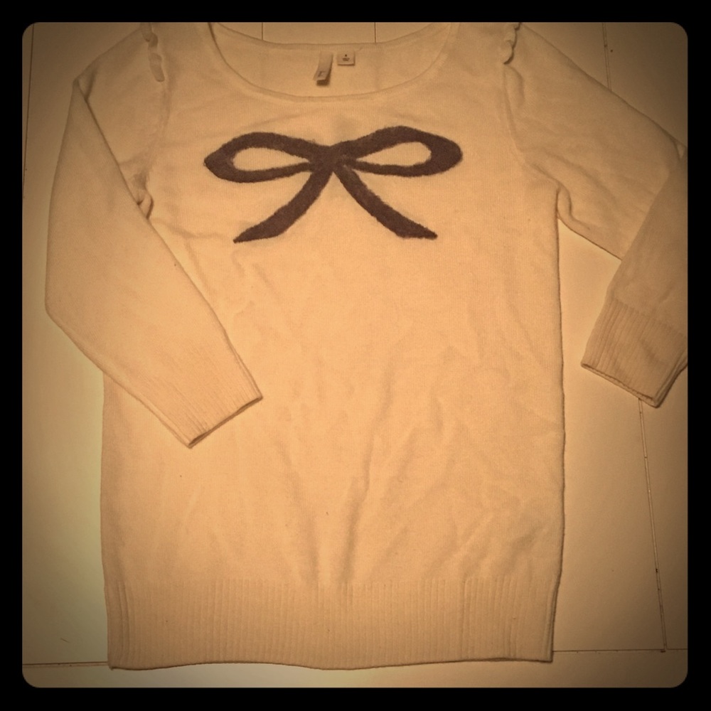 🎀Frenchi Bow Sweater with Ruffle Shoulder